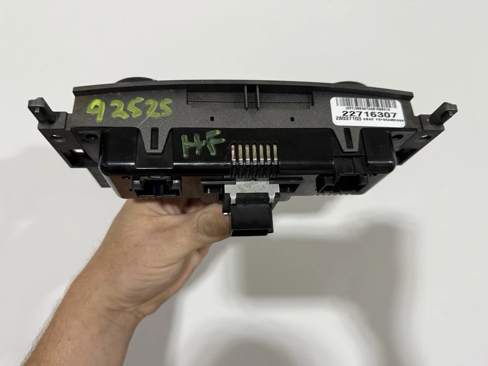 Chevrolet HHR 2006-2011 TABLERO AIRE ACONDICIONADO CALEFACCIÓN TEMPERATURA CLIMATIZACIÓN UNIDAD 22716307 Foto 3 de 4