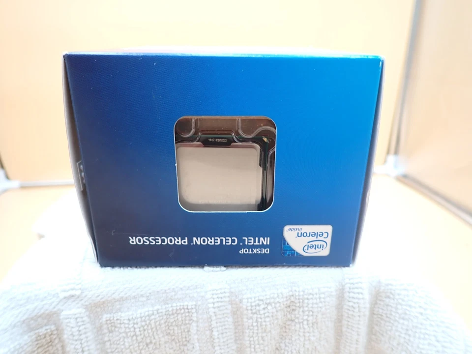 New Intel Celeron Dual-Core G550 LGA 1155 2.6GHz 2MB cache Desktop CPU SR061 - Image 4 of 4