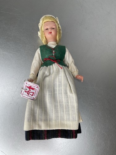 Vintage Sleepy Eyes Traditional Costume Doll 9in Sweden Weibull - Picture 2 of 6