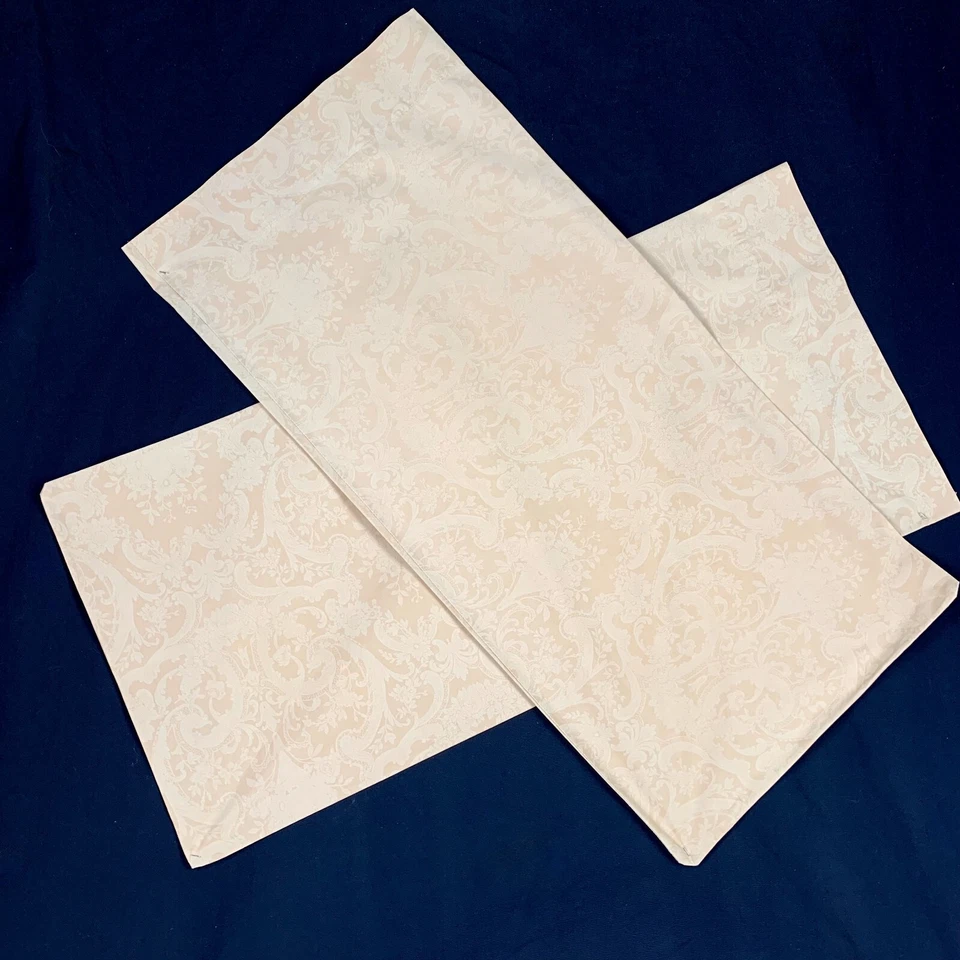 2 Vintage Ralph Lauren King Size Pillowcases Avery Beige Damask 40X20 Excellent - Image 4 of 4