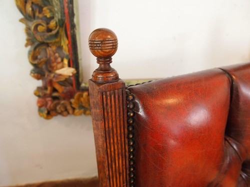 Chair fine early Victorian Oak & Chestnut leather armchair. c1840 - Picture 5 of 11