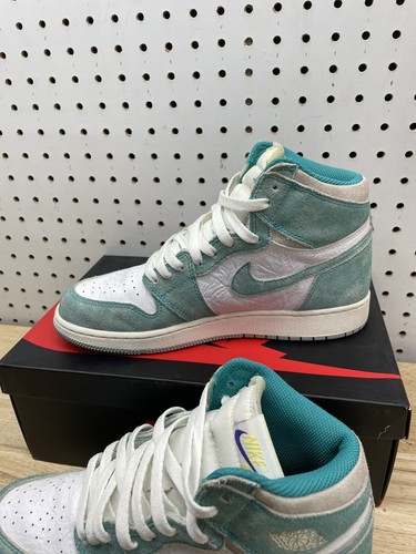 Air Jordan 1 Retro High OG “Turbo Green” GS Size 7Y - (575441-311) WORN ONCE!! - Picture 5 of 19