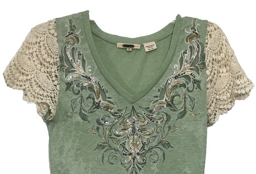 Miss Me Top S Green Lace Sleeve Beaded V-Neck BOHO Stretch Knit T Shirt - Picture 2 of 6