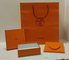 HERMÈS AUTHENTIC EMPTY GIFT BOX with removable insert  7” x 7” x 2” + HERMES Bag