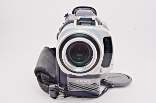 NEAR MINT Sony DCR-TRV17 Digital Handycam Mini DV Camcorder Video Camera JAPAN - Picture 12 of 16