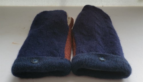 NEW Handmade Upcycled Womens M/L? Wool Mittens Fleece Lined from Old Sweaters #7 - Picture 2 of 7