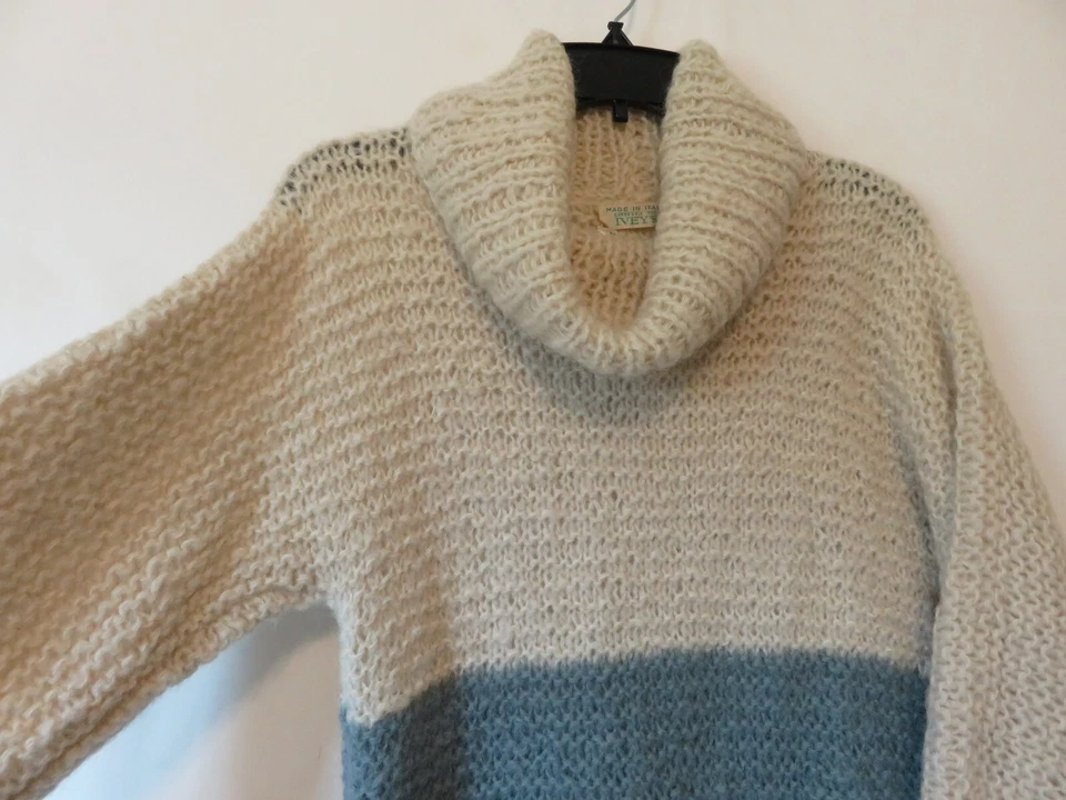 Vestido suéter de lana tejido a mano vintage para mujer hecho en Italia Ivey's mediano grueso Foto 4 de 4