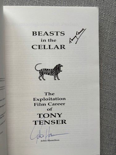 Vincent Price, Christopher Lee. Ultra Rare Tigon Book- signed TONY TENSER - Picture 12 of 12