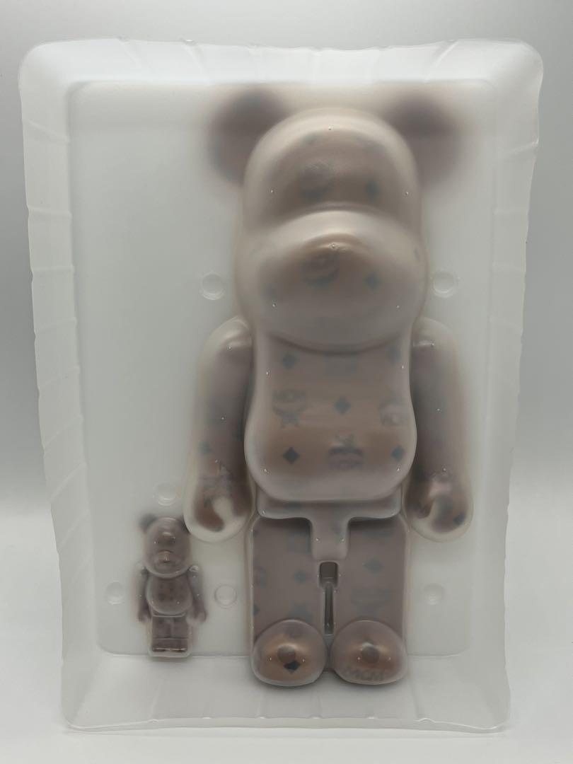 Medicom Toy MCM Bearbrick 400% & 100% Collaboration Figure