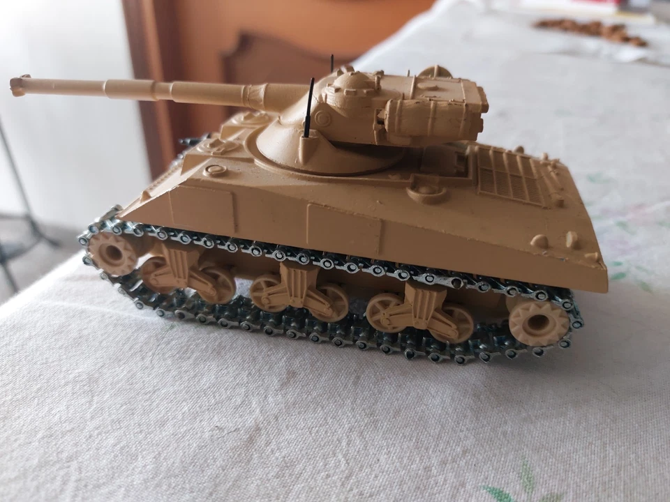 Solido France Modellino Carro Armato SHERMAN M4 A3 scala 1/50 - Immagine 3 di 4