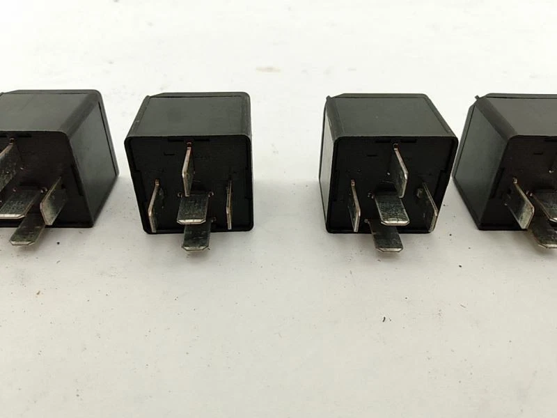 Juego de seis relés eléctricos JAGUAR XK8 XKR X100 para 1996-2004 Foto 3 de 4