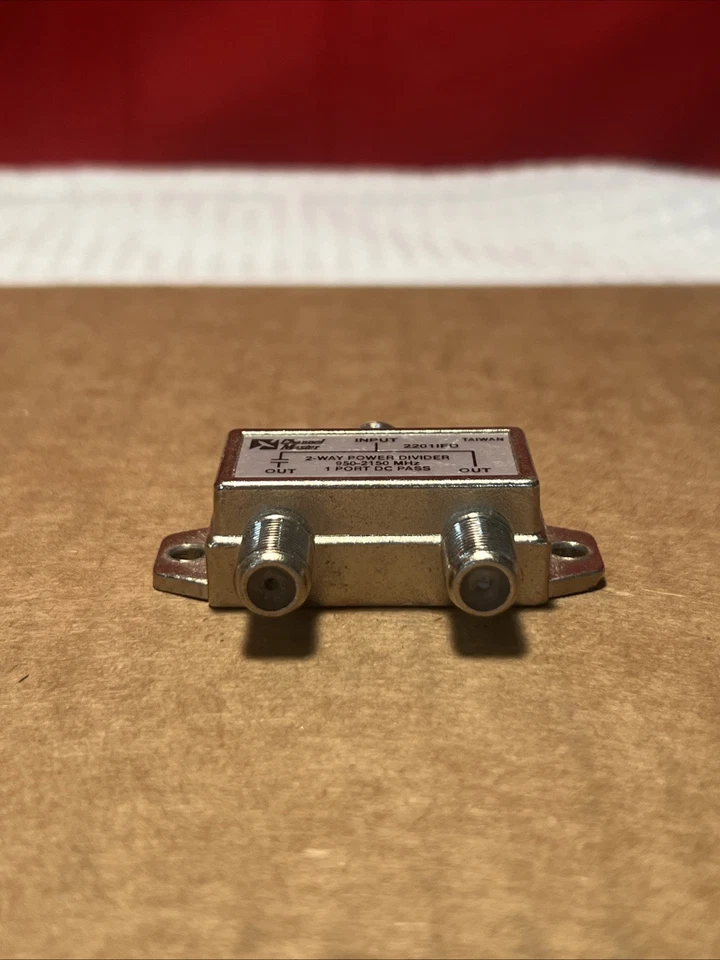 Channel Master 2201IFD 2-Way Power Divider 950-2150 MHz 1 Port DC Pass - Image 2 of 4