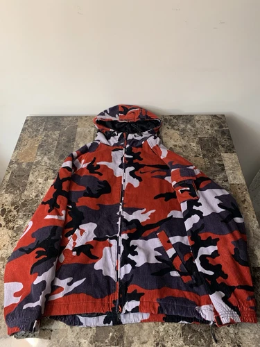 Veste à capuche Supreme Nike Arc velours côtelé rouge camouflage petit