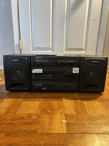 Sony CFS-1035 Portable Ghetto Boombox FM/AM Cassette