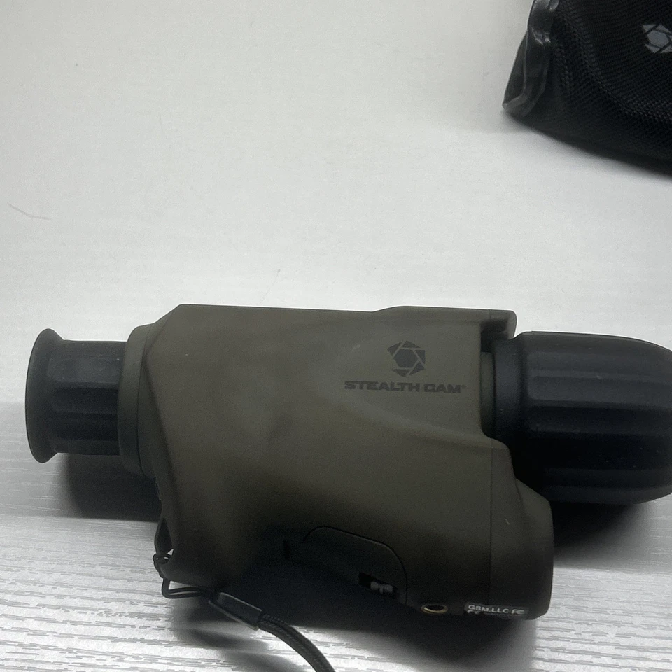 Monocular de visión nocturna Stealth Cam con IR integrado para uso diurno Foto 3 de 4