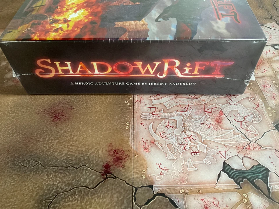 ShadowRift: A Heroic Adventure Game Jeremy Anderson 2018 Game Salute nuevo sellado Foto 3 de 4