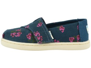 toms for girls