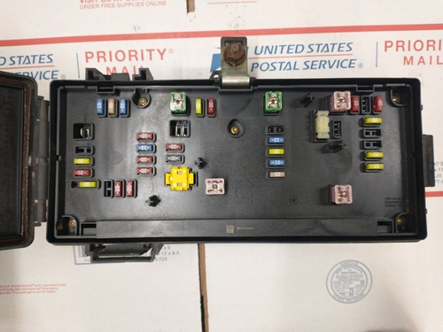 TOTALLY INTEGRATED POWER FUSE BOX 2006 DODGE RAM PICKUP # P56049888AJ 56049888AJ - Bild 5 von 12