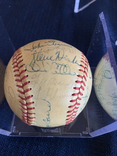 Joe Torre autographed New York Mets Team autographed MLB ball - Picture 6 of 12