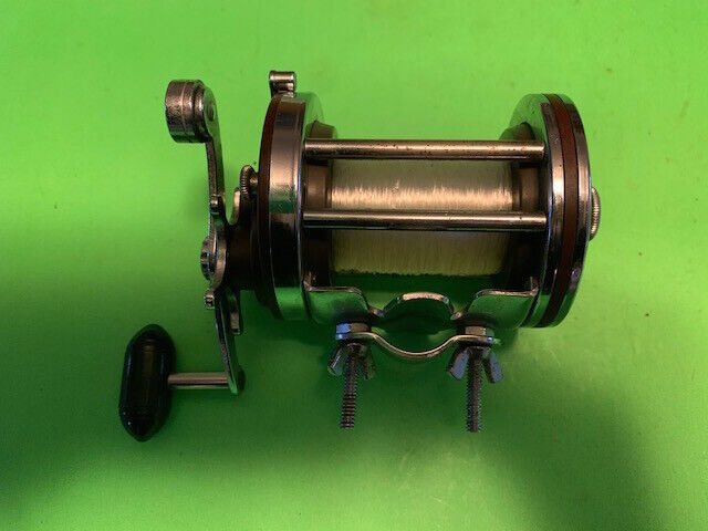 VINTAGE PENN SQUIDDER NO. 140 FISHING REEL WITH ALUMINUM VINTAGE PENN SQUIDDER NO. 140 FISHING REEL WITH ALUMINUM