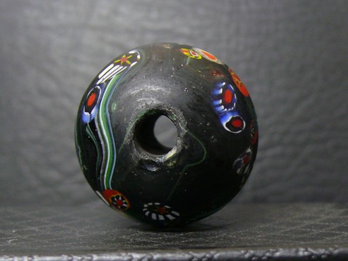 (cH030d) Tibet : Old Glas "Millefiori" Bead Pendant - Picture 6 of 7