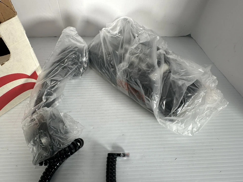 Teléfono Cortelco modelo 255400 negro nuevo en caja hecho en EE. UU. Foto 3 de 4