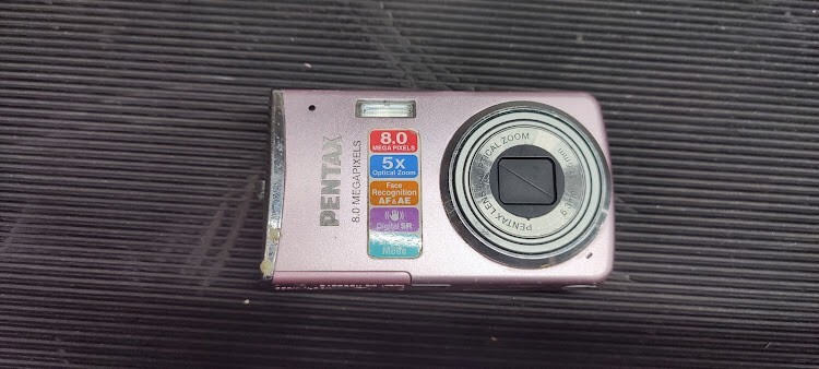 PENTAX 8.0 optio m50 デジタルカメラ PENTAX Pentax Optio M50 8.0 MP Digital Camera - Light blue