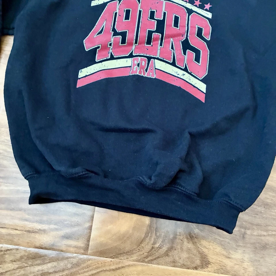 Sudadera San Francisco 49ers Negra Personalizada Taylor Swift Niñas Talla Mediana Foto 3 de 4