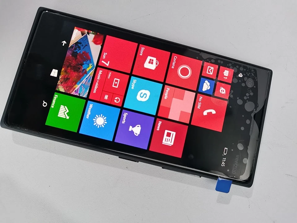 Nokia Lumia 735 - 8 GB - microSDXC (Unlocked) 4.7"6.7MP Classic Microsoft Phone - Image 3 of 4