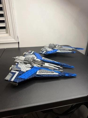 LEGO Star Wars Mandalorian Starfighter 75316 Box Minifigures 544 Pieces