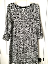 SOMA~L~BLACK & WHITE FLORAL MEDALLION NIGHT GOWN~3/4 CUFF SLVS~POCKET~SOFT PJS