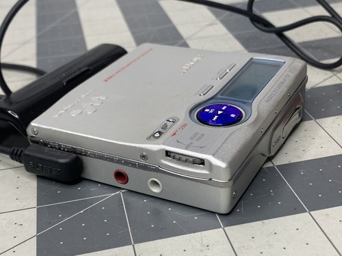 SONY MZ-R910 MInidisc Player MD MDLP Portable MD Walkman, 4 Discs, Tested (H2) - Picture 10 of 21