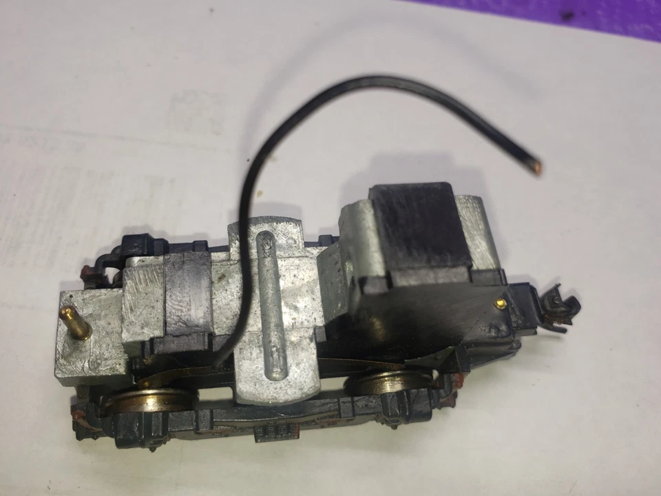 ROCO REAR DUMMY WIRED TRUCK HO Scale ROCO Alco FA Diesel Loco NO GEARS A OR B - Image 3 of 4