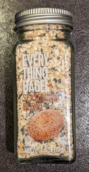 Mezcla de condimentos Everything Bagel Lidl sin sal tarro de 2,6 oz