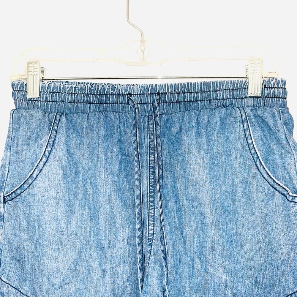 Universal Thread Medium Wash Chambray High Rise F… - image 3