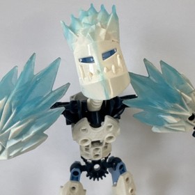 LEGO BIONICLE Strakk 8982 Vorox 8983 LOT OF 2