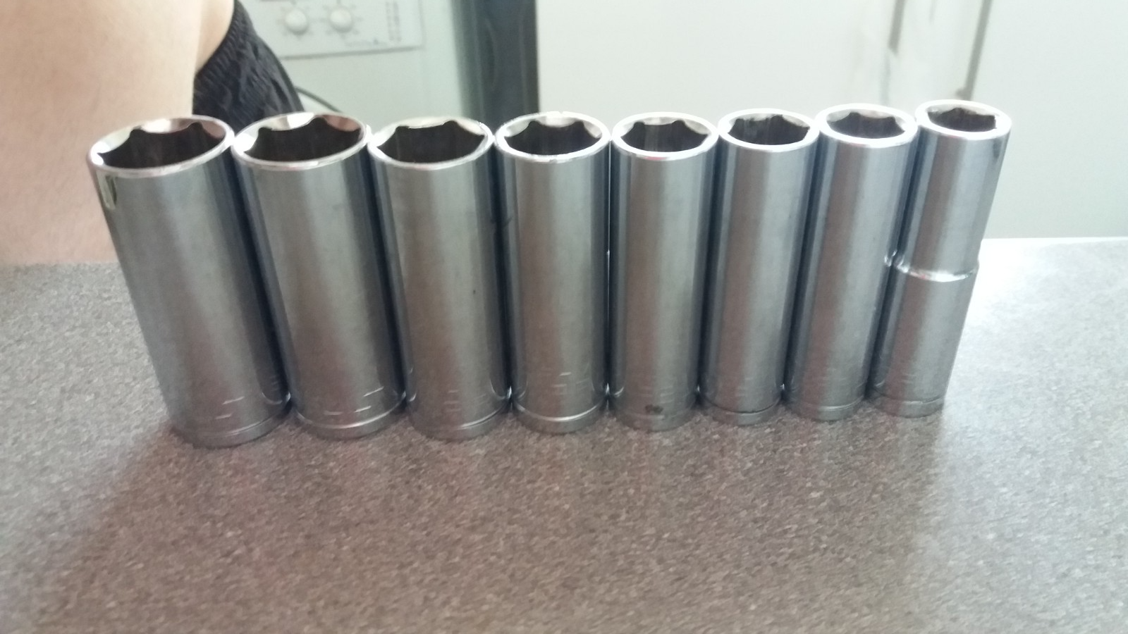 Picture 2 of 4