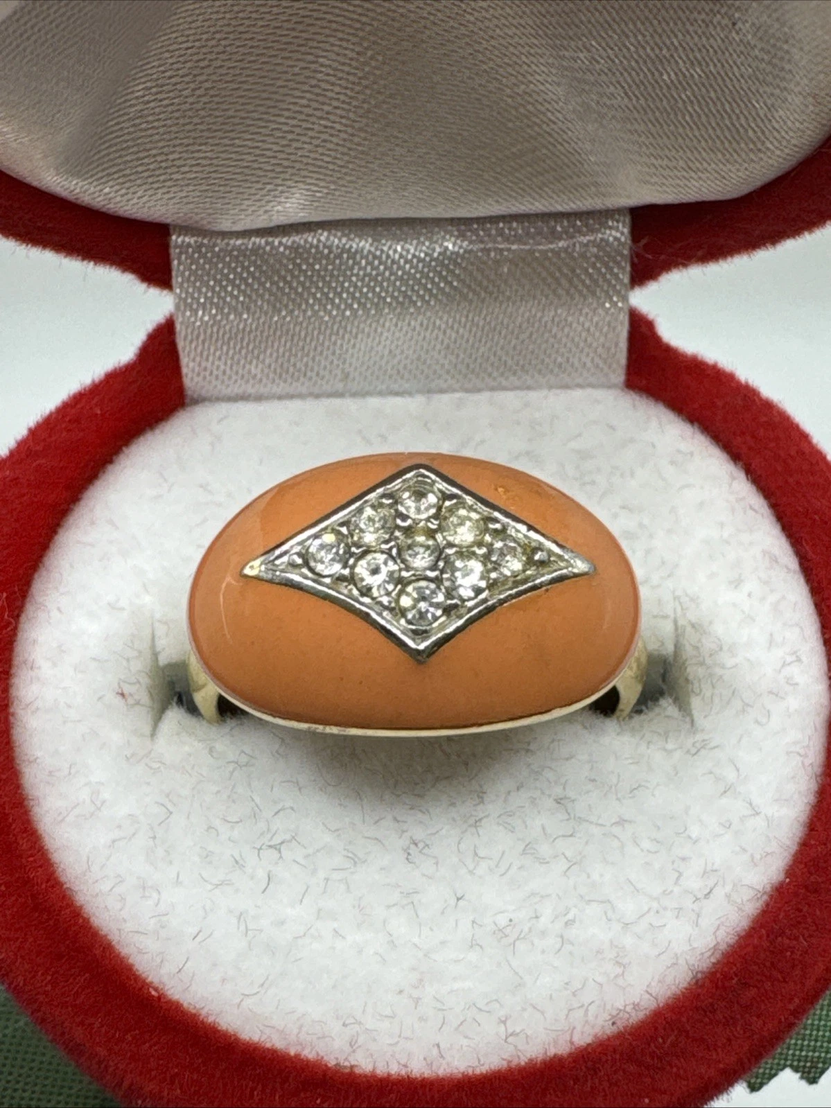 Bague vintage fantaisie orange avec strass. Taille 55.