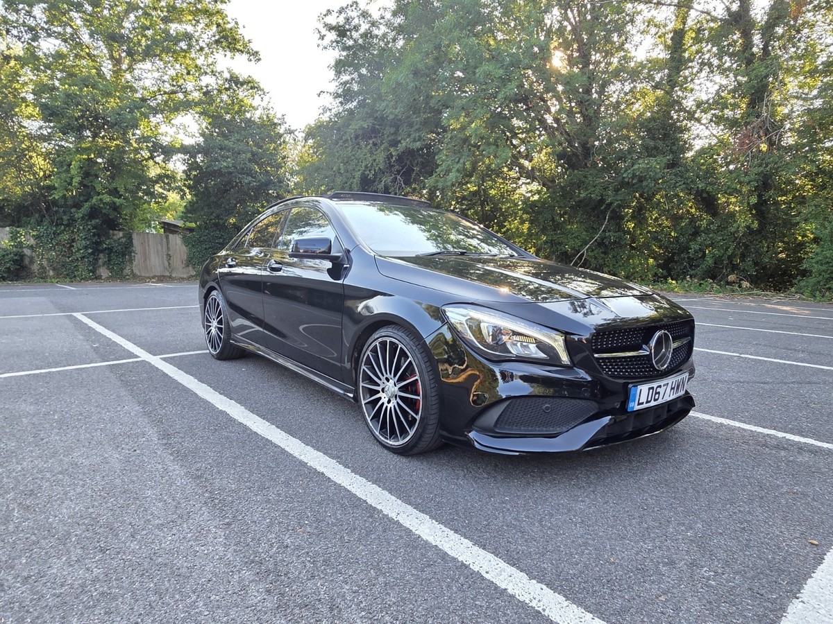 Mercedes-Benz CLA250 AMG Whiteart Edition 4Matic