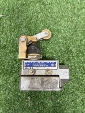 MICRO SWITCH  DTE6-2RN2 Limit Switch