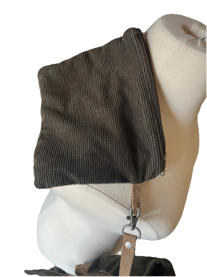 Bolso GRANDE de pana y gamuza verde oliva WE THE FREE by Free People para mujer 15x26 Foto 4 de 4