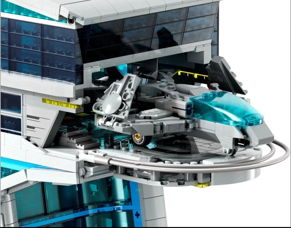 Moc Lego Marvel: Avengers Tower 76269 5201 Pcs Building Bricks New Set Read Desc - Image 2 of 4