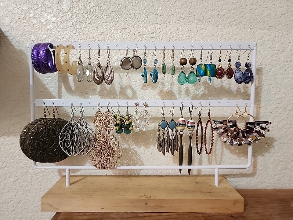 Fashion Earrings Drop Dangle Hoop Crystal Glass Beaded 1 Signed Chicos