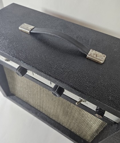 1960's Airline Electric Guitar Tube Amplifier Amp Model 62-9012A Tested Working - Picture 8 of 24