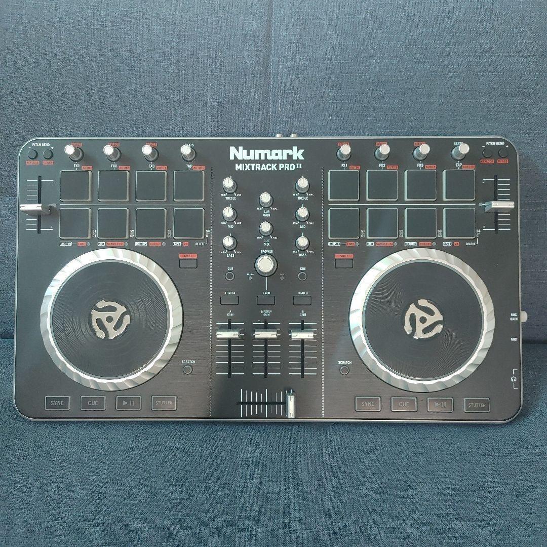 Numark Mixtack PRO Ⅱ DJコントローラー Numark Mixtrack Pro II USB DJ Controller with Integrated