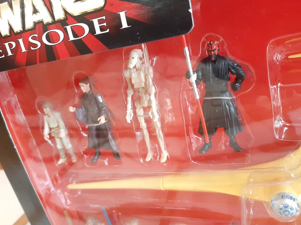 Star Wars Episodio 1 Naboo Fighter con Mini Figuras Set de Regalo Sellado De Colección 1999 Foto 2 de 4