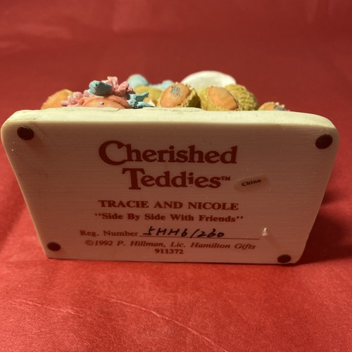 Cherished Teddies Tracie & Nicole #911372 Side By Side With Friends - Imagen 3 de 9