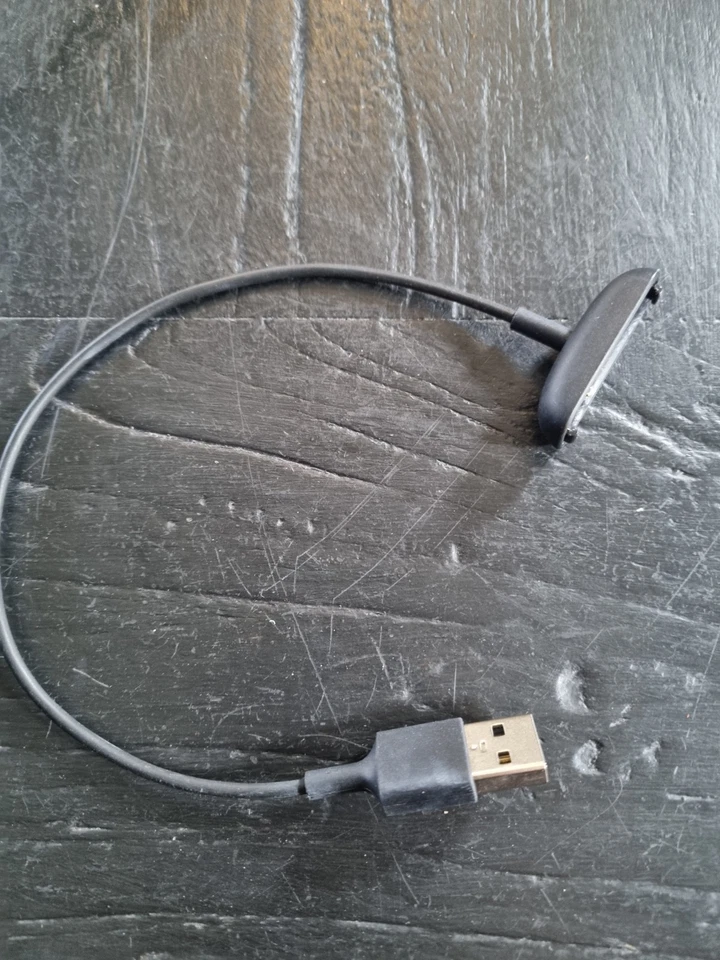 Fitbit Inspire 2 Activity Tracker - Black - Image 4 of 4