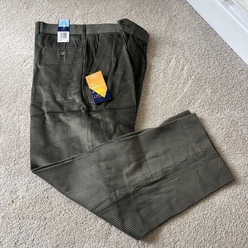 RETRO ST MICHAEL Khaki HOSE CORDS 34/29 Anfang 90’s, Plissee, Tapered Leg.