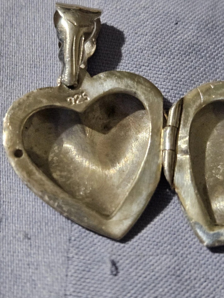Medallón corazón plata de ley 1 pulgada L Foto 3 de 4